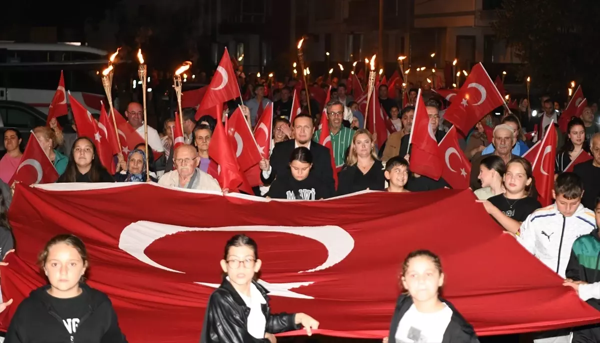 Lapseki’nin Kurtuluşu Coşkuyla Kutlandı
