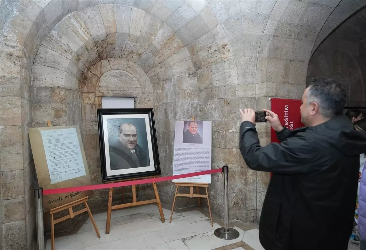 Atatürk Portresi Sergisi Anıtkabir’de