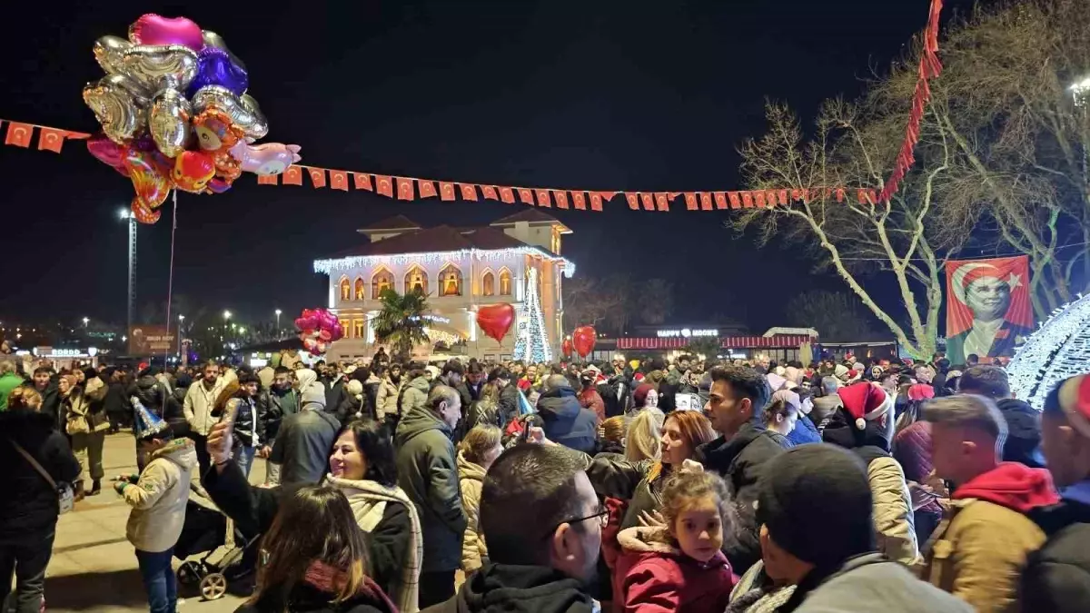 Bandırma 2025 Yılına Coşkuyla Girdi