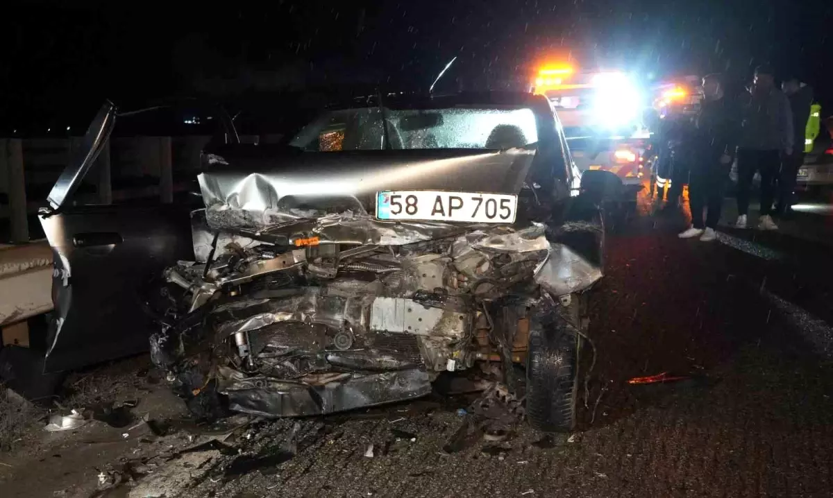 Kırıkkale’de Feci Kaza: 10 Yaralı, 13 Yaşındaki Çocuk Hayati Tehlikede