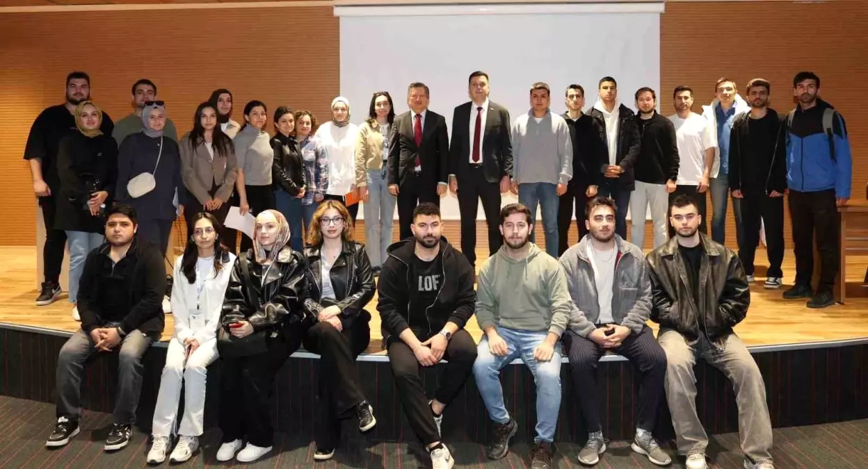 Düzce Üniversitesi’nde Sektör-Öğrenci Buluşması