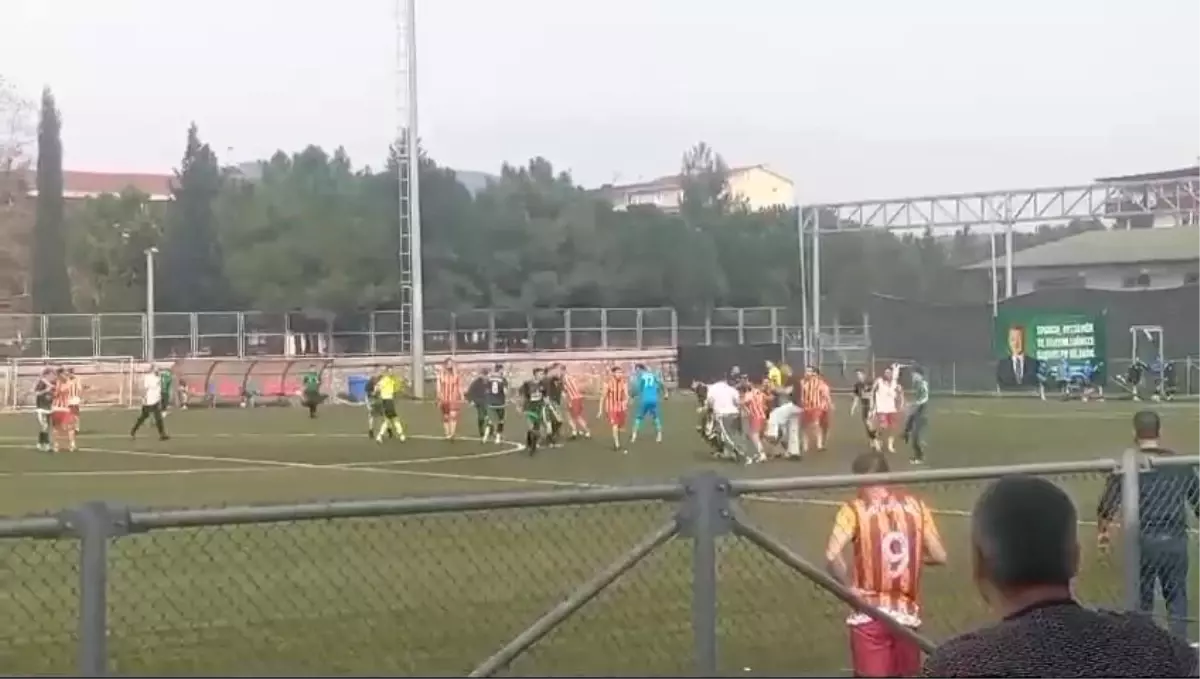 Kocaeli Amatör Futbol Maçında Kavga