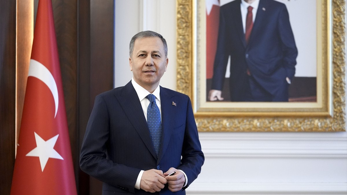 Ali Yerlikaya, ülkesine dönen Suriyeli sayısını açıkladı