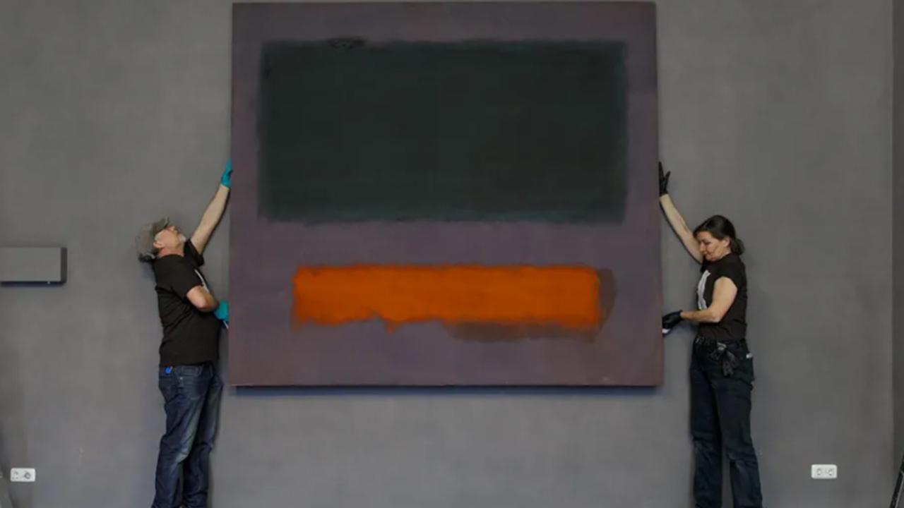 Çocuk, Hollanda’daki müzede 50 milyon euroluk Rothko tablosuna zarar verdi