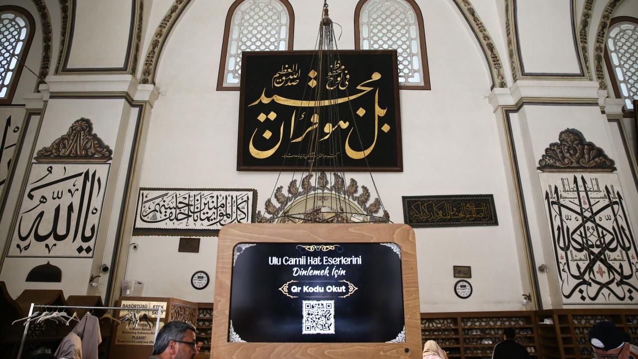 Ulu Cami’deki hat eserleri dijital ortama aktarıldı